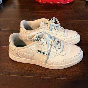 SOLD - Reebok Court Advance sneakers, women’s 9